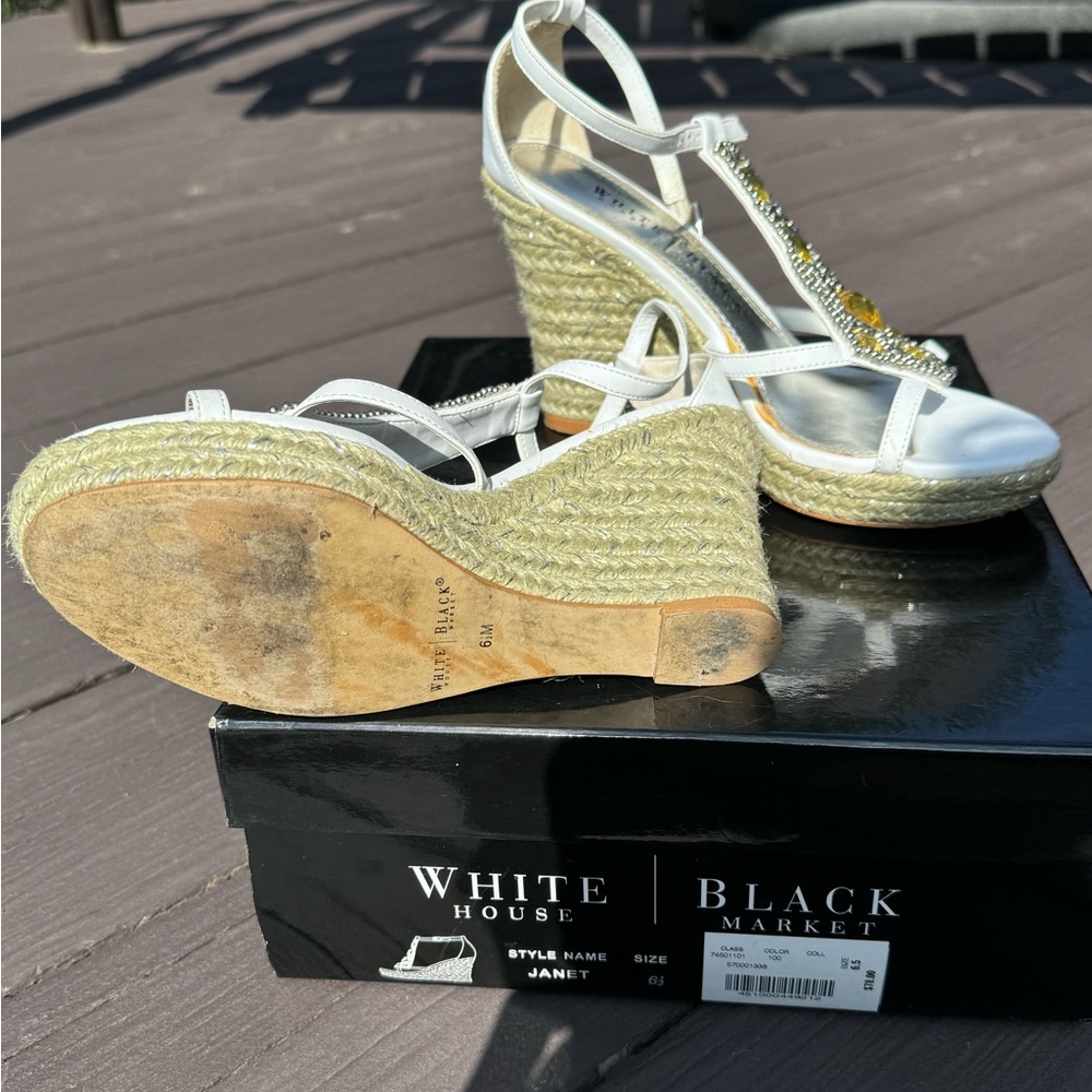 WHBM White Espadrille Sandal - Picture 6 of 6